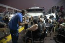 Ερωτήσεις ενός ανθρώπου που βλέπει το σπίτι του να καίγεται
