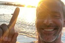 Daniel Törnkvist: Ο τουρίστας που αντί να απολαύσει τις ελληνικές παραλίες αποφάσισε να τις καθαρίσει [ΕΙΚΟΝΕΣ]
