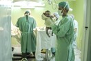 Νοσοκομείο σταμάτησε τους τοκετούς επειδή παραιτήθηκαν υπάλληλοι λόγω εμβολιασμού