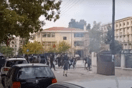 Θεσσαλονίκη: Επεισόδια και επίθεση με καδρόνια έξω από ΕΠΑΛ