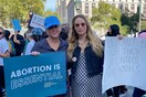 Η έγκυος Τζένιφερ Λόρενς και η Έιμι Σούμερ μαζί στις διαδηλώσεις για το δικαίωμα στην άμβλωση