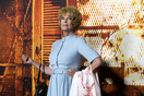 Η Τζέιμι Λι Κέρτις ντύθηκε σαν τον κινηματογραφικό χαρακτήρα της μαμάς στης στο «Psycho»