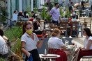 Ανεμβολίαστοι εργαζόμενοι: Πρόστιμο 300 ευρώ σε όσους δεν ακολουθούν τις οδηγίες για τα rapid test
