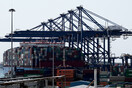 Νεκρός εργάτης στο λιμάνι του Πειραιά - Χτυπήθηκε από γερανογέφυρα