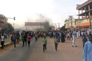 Πραξικόπημα στο Σουδάν: Κόπηκαν οι τηλεπικοινωνίες - Πρεσβευτές «απαλλάσσονται από τα καθήκοντά τους»