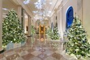 Χριστούγεννα στον Λευκό Οίκο: 41 δέντρα, σχεδόν 79.000 λαμπιόνια και 10.000 στολίδια