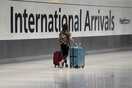 Βρετανία: Πιο αυστηρά τα μέτρα για τεστ κορωνοϊού στους ταξιδιώτες που φτάνουν στη χώρα