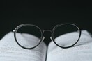 Νέο κολλύριο θα μπορούσε να αντικαταστήσει τα γυαλιά πρεσβυωπίας: «Μου άλλαξε τη ζωή»