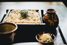 Soba noodles, ρέγγες τουρσί και «γουρουνάκια» αμυγδαλόπαστας- Τα πιάτα της πρωτοχρονιάς σε άλλες χώρες