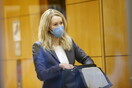 ΗΠΑ: Ένοχη για απάτη κρίθηκε η Ελίζαμπεθ Χολμς, η ιδρύτρια της start-up Theranos, στη δίκη της στην Καλιφόρνια