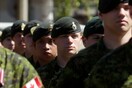 Ο Καναδάς αλλάζει τις στολές των Ενόπλων Δυνάμεων ώστε να μη διαχωρίζονται ανάλογα με το φύλο 