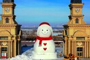 Πεκίνο 2022: Ένας χαμογελαστός χιονάνθρωπος 18 μέτρων για τους Ολυμπιακούς Αγώνες 