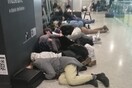 Χάος και στο «Ελ. Βενιζέλος»: Εγκλωβισμένοι κοιμούνται στο πάτωμα- Φαγητό με κουπόνια