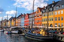 H Δανία αίρει όλους τους περιορισμούς για τον κορωνοϊό