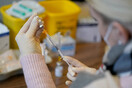 Εμβόλιο Novavax: Έρχονται σχεδόν μισό εκατ. δόσεις - Οι διαφορές του με τα mRNA