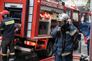 Φωτιά σε κατάστημα στον Πειραιά: Πληροφορίες για έναν σοβαρά τραυματία
