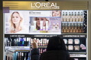 Η L’Oreal κλείνει καταστήματα και ιστότοπους ηλεκτρονικού εμπορίου στη Ρωσία