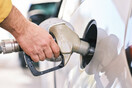 «Φωτιά» οι αυξήσεις στα καύσιμα: «2,5 ευρώ το λίτρο η τιμή της βενζίνης μέχρι το τέλος της εβδομάδας»