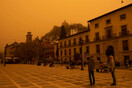 Απόκοσμες εικόνες στην Ισπανία: H αφρικανική σκόνη σκέπασε τη χώρα - «Ήταν σαν να έβρεχε λάσπη»