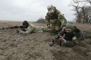 Η Ρωσία καλεί «όλους τους Ουκρανούς στρατιώτες» να καταθέσουν τα όπλα