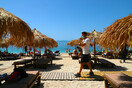 Ελληνικός τουρισμός: «Πολλοί πελάτες, λίγοι εργαζόμενοι»