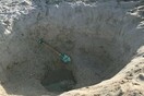Tεράστιες τρύπες εμφανίζονται σε παραλίες της Φλόριντα και μάλλον φταίει μια πρόκληση στο TikTok