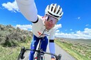 Tour de France: Ποδηλάτης συγκρούστηκε με θεατές- Έπαθε κάταγμα στον αυχένα και αποσύρθηκε