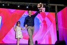 Τσίπρας από Περιστέρι: O ΣΥΡΙΖΑ θα είναι πρώτος και με διαφορά - Με στίχο του Λεξ κατά της ΝΔ