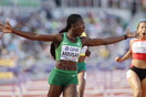 Τόμπι Άμουσαν: Ο πατέρας της είχε κάψει τον αθλητικό εξοπλισμό της, επειδή έτρεχε- Τώρα έχει παγκόσμιο ρεκόρ
