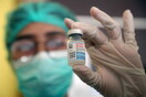 «Πράσινο φως» από τη Βρετανία στο εμβόλιο της Moderna κατά της Όμικρον