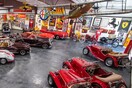 Στο «σφυρί» πάνω από 120 θρυλικά vintage αυτοκίνητα - Corvette, Ferrari και Jaguar ανάμεσά τους