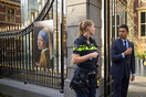 Ποινή φυλάκισης για τους ακτιβιστές που «επιτέθηκαν» στον πίνακα του Βερμέερ