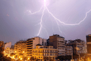 Καιρός: Έντονες καταιγίδες τις επόμενες ώρες - Η προειδοποίηση Αρναούτογλου