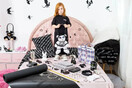 «Συγγνώμη» από τον Balenciaga για τις διαφημίσεις με τα παιδιά που κρατούν BDSM λούτρινα 