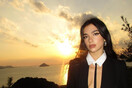  Dua Lipa σε ηλιοβασίλεμα