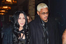 Έντονη φημολογία για αρραβώνα της Cher με τον 36χρονο σύντροφό της- Η φωτογραφία με το μονόπετρο