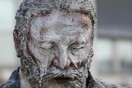 Πώς το άγαλμα του Βίκτωρος Ουγκώ αποκάλυψε τη δράση νεοναζί στη Γαλλία