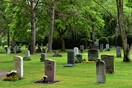 H Νέα Υόρκη νομιμοποιεί την κομποστοποίηση νεκρών, παρά τις θρησκευτικές πιέσεις