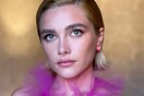 «Πώς μπορoύν να σε προσβάλλουν οι θηλές μου;»: Η Florence Pugh μιλά για το ροζ διάφανο φόρεμα Valentino