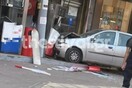 Θεσσαλονίκη: Αυτοκίνητο προσέκρουσε σε βενζινάδικο – Έπιασε φωτιά μία αντλία