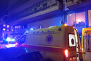 Τρίκαλα: Νεκρή γυναίκα μετά από πτώση από τον τρίτο όροφο πολυκατοικίας - Την εντόπισε η κόρη της