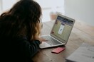 Έρευνα από «το Χαμόγελο του Παιδιού» για τους κινδύνους προσέλκυσης ανήλικων μέσω διαδικτύου: 1 στις 6 συνομιλίες προχώρησε σε σεξουαλικοποίηση