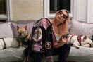 Lady Gaga: Μήνυση από συνεργό στην κλοπή των σκύλο της- Ζητά αποζημίωση 1,5 εκατ. $
