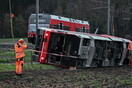 Εκτροχιάστηκαν δύο τρένα στην Ελβετία - Πάνω από 12 τραυματίες, μεταξύ αυτών παιδιά