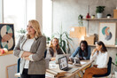 Έκθεση Deloitte Women@Work: Υπάρχει πρόοδος, αλλά χρειάζεται ακόμα πολλή δουλειά 