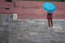 Kαιρός: Ηλιοφάνεια αλλά και τοπικές βροχές και καταιγίδες σήμερα