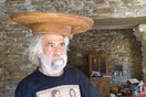 O Τέος Ρόμβος, μια κομβική μορφή του ελληνικού underground, μιλάει στη LIFO