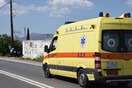 Λάρισα: 67χρονη πέταξε χλωρίνη από το μπαλκόνι και τραυμάτισε περαστικό – Με εγκαύματα το θύμα