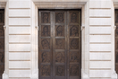 Ένας ύμνος στην κάθε γυναίκα» από έργα στις πόρτες της Εθνικής Πινακοθήκης του Λονδίνου