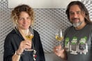 «Το κρασί με απλά λόγια»: Ακούστε το καλύτερο οινοφιλικό podcast μόνο στη LiFO